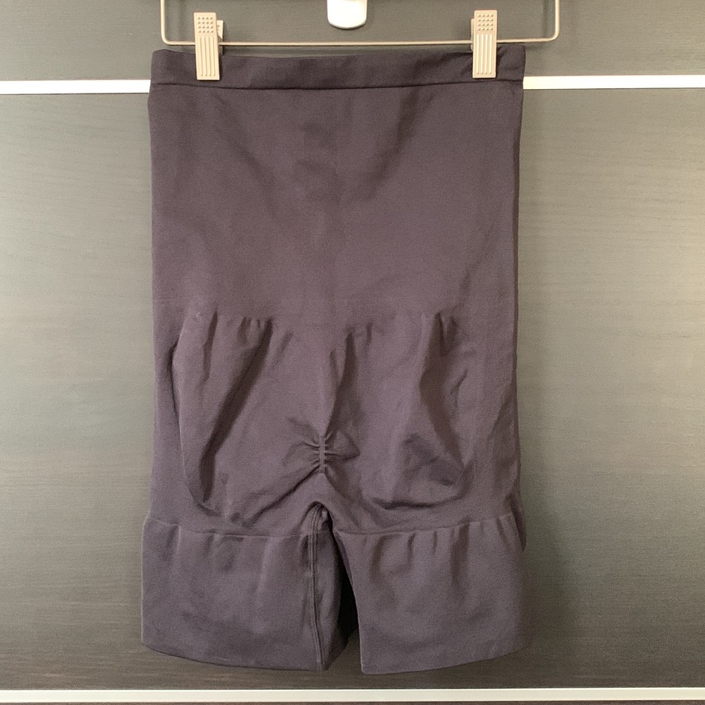 Jockey Seamfree High Waist Short Shapewear in Black - Picture 6 of 10